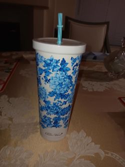 STAINLESS STEEL BEAUTIFUL FLOWER PRINT "THE PIONNER WOMAN " 32 OZ TUMBLER CAN DELIVER YOU ARE IN MY NEGHBARHOOD .