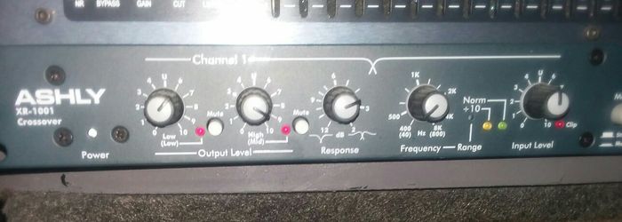 ashley xr1001 stereo crossover