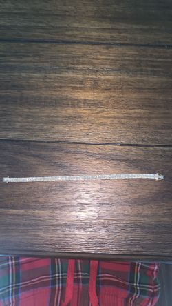 10K Gold Baguette Diamond Tennis Bracelet 7”