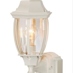(New in Box)
Heath Zenith HZ-4192-WH Six-Sided Die-Cast Aluminum Lantern, White with Beveled Glass, Bulb Not Included /1-EX-1939