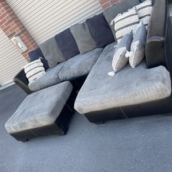 Gray Sectional Couch W Ottoman 