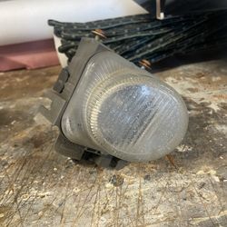 2004-2007 Volvo V70R/S60R Fog Light RH