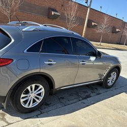 2012 Infiniti Fx35