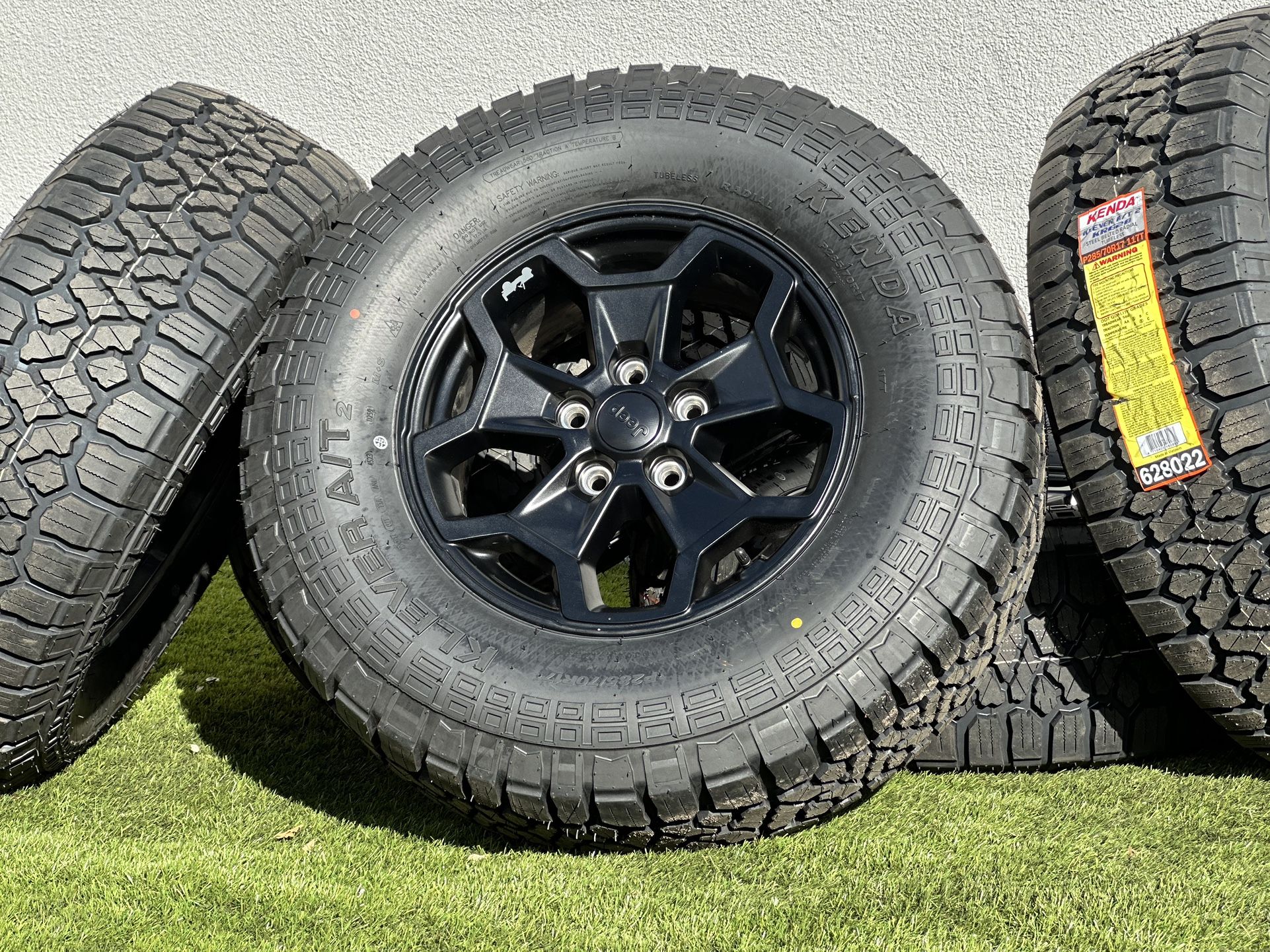 OEM Set of 5 NEW 17” Jeep Wrangler Wheels 5x127mm rims A/T Tires JK JL Gladiator 4xe Rubicon