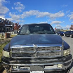 Dodge Ram 2001 Título Limpio 