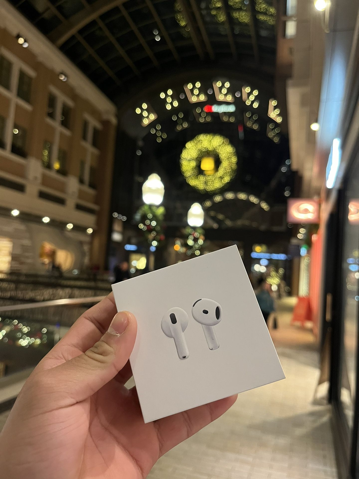Apple AirPods Gen 4
