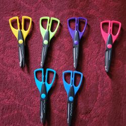 Crafting/scrapbook Scissors. 6 Pieces.