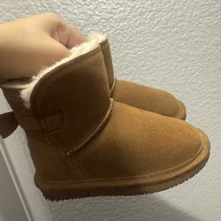 Toddler Girl Bear Paws Boots Only Used A Few Times Size 9