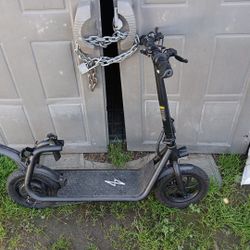 Phantom Go Go E Scooter 