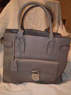 Michael knors purse