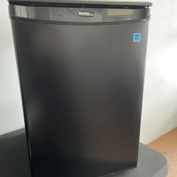 (2 Available) *Moving sale* Danby 4.4 cu. ft. Mini Fridge w/out Freezer
