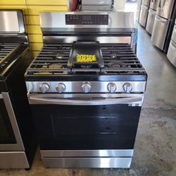 New Samsung 5 Burner Gas Stove With Air Fry 30" Wide