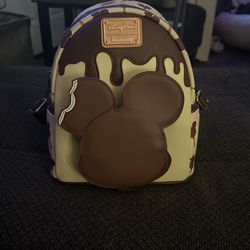 Disney Parks Loungfly