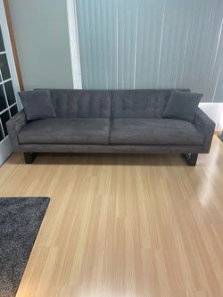 Custom SF-Made Sofa — Italian Design Inspiration 🛋️
