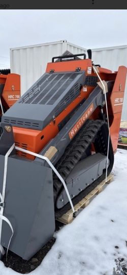 Hurricane 700 Mini Skid Steer 