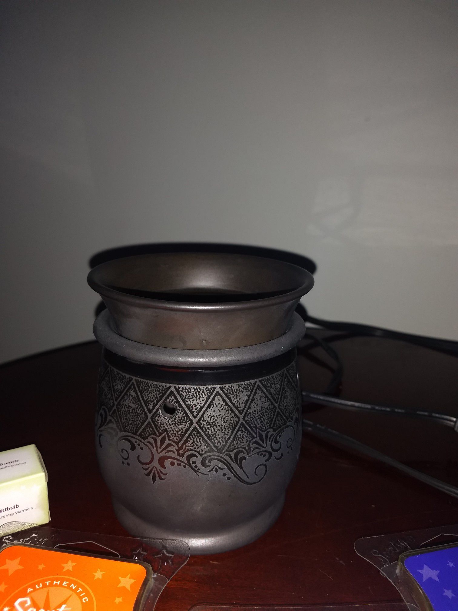 Scentsy warmer and wax