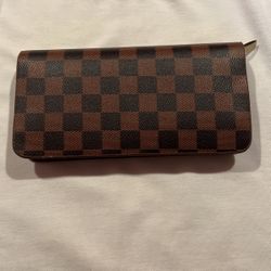 Louis Vuitton Woman’s Wallet 
