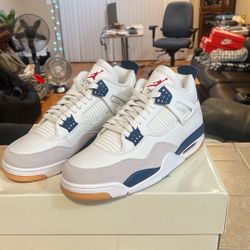 Jordan 4 Retro S/B Navy  Size 12