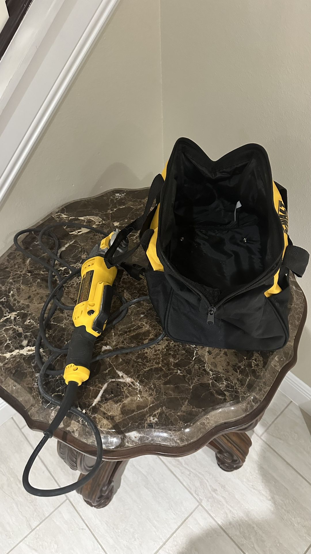 Dewalt 3 Amp Oscillating Multi Tool Home Garage Construction Work Job Site