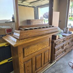 Bar And Mirrored Glass Hanger