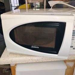 Sunbeam Microwave 