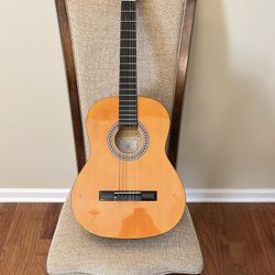 Miguel Almeria Pure Series ¾ Student Classical Guitar With Carry Bag