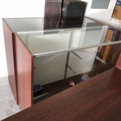 Showcase (Office Or Store)