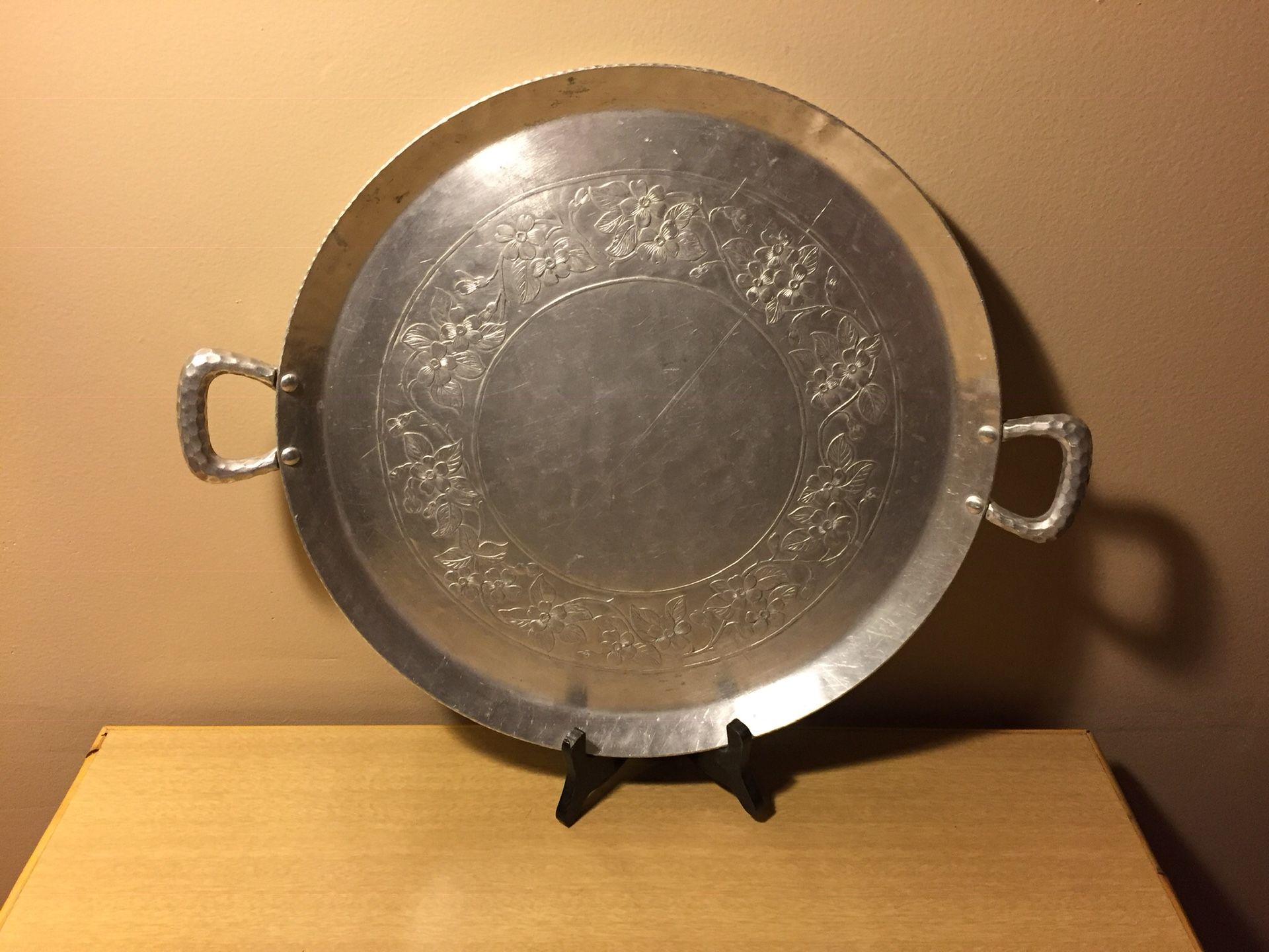 Vintage aluminum tray stamped “Hand Forged Everlast Metal”