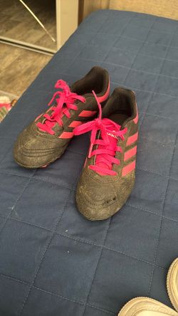 Girls Soccer Cleats