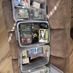 Tons Of Vintage Computer Components PC Video Cards Sound Cards Etc