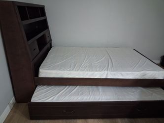 Full wood trundle bed with single pull out bed