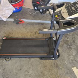 Treadmill (Pickup ONLY)