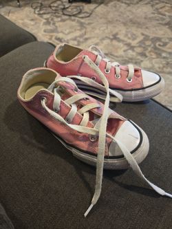 Girl converse size 13.5