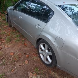 2005 Nissan Maxima