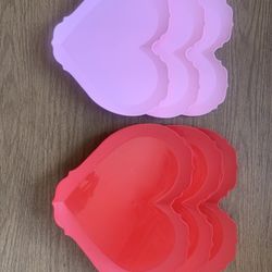 6 plastic Microwave/Dishwasher safe. See pics for sizing