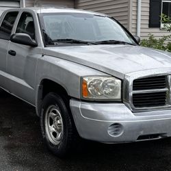 2006 Dodge Dakota Quad Cab 4x4 