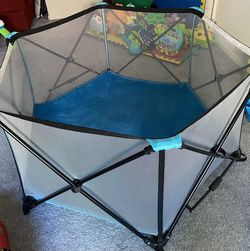 Regalo Portable Playpen Playard W/ Thick Plush Pad !
