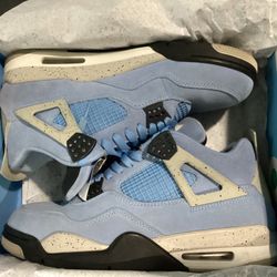 Jordan 4 Unc