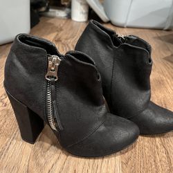 Black Heel Zipper Ankle Boots