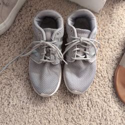 Gray Adidas Size 7 Women's 