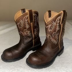 Arita Boots 7.5