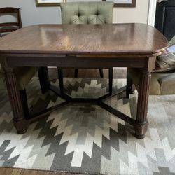 Expandable Dining Table