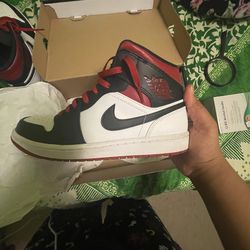 Air Jordan 1 gym red black toe with box