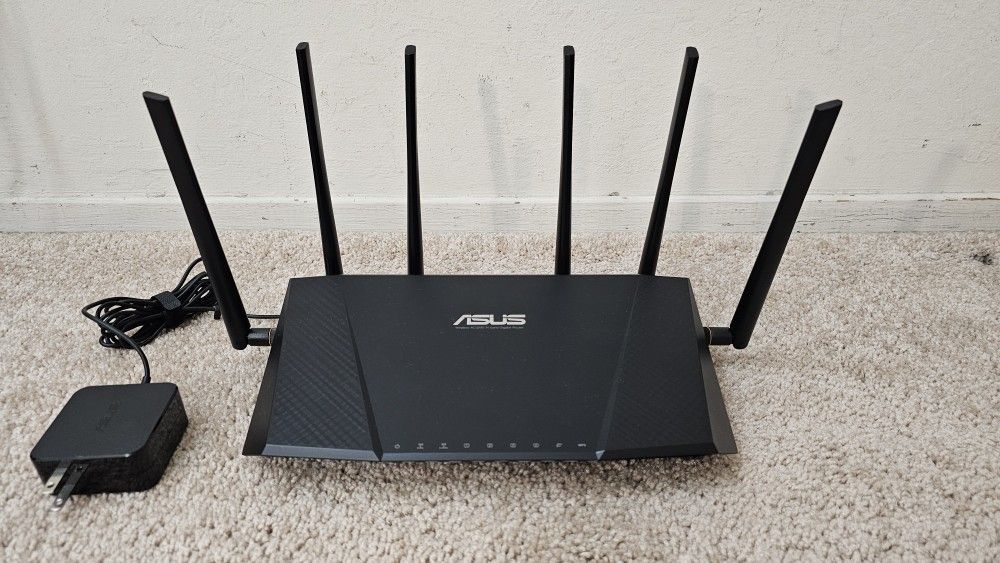 Asus Tri-Band Wireless Gigabit Router