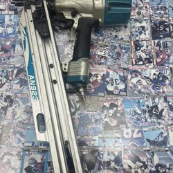 MAKITA AN923 – CLAVADORA PROFESIONAL