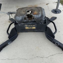 RAM 5th Wheel Hitch 