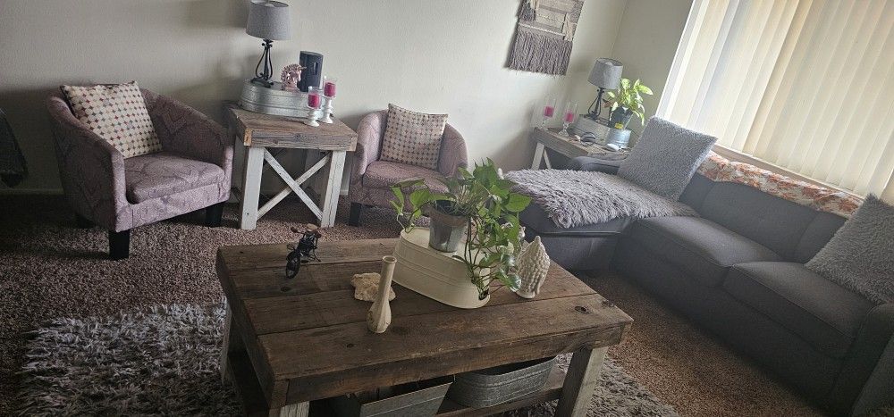 Rustic Farm Style Coffee Table And 2 End Table