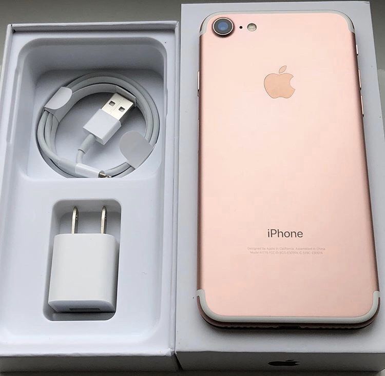 ⌚️📱⌚️iPhone 7 32GB factory unlocked with warranty