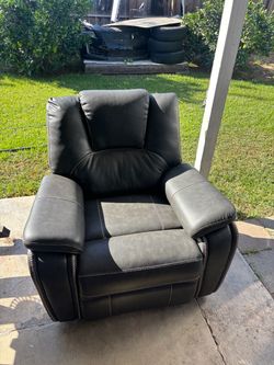Recliner chair