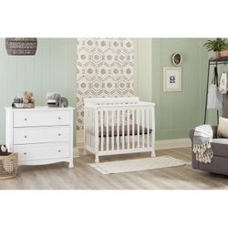 Kalani 2-in-1 Convertible Mini 2 Piece Crib Set
